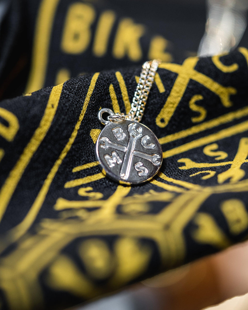 Carpe Viam Small Pendant (No Chain)